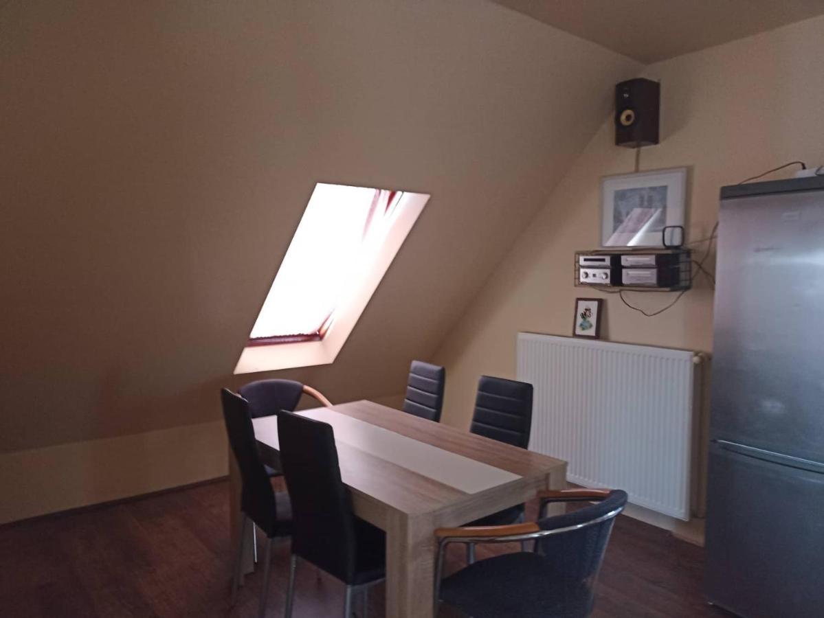 Poczko Apartman Apartamento